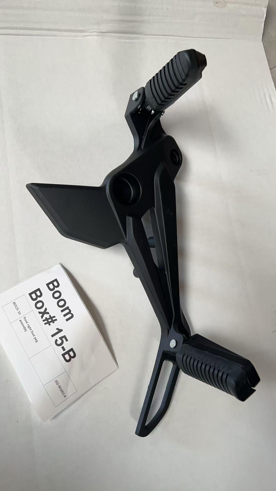 Front Right Foot Peg Assembly – XProUSA