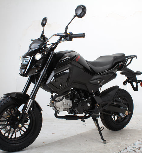 Free shipping! X-PRO 125cc Vader Motorcycle with Manual Transmission, Electric Start! Dual Headlights! Big 12in Wheels!