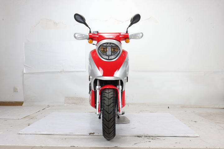 Free Shipping! X-PRO Oahu 50cc Moped Scooter with 10in Aluminum Wheels, Rear Trunk! Electric/Kick Start! Large Headlight!