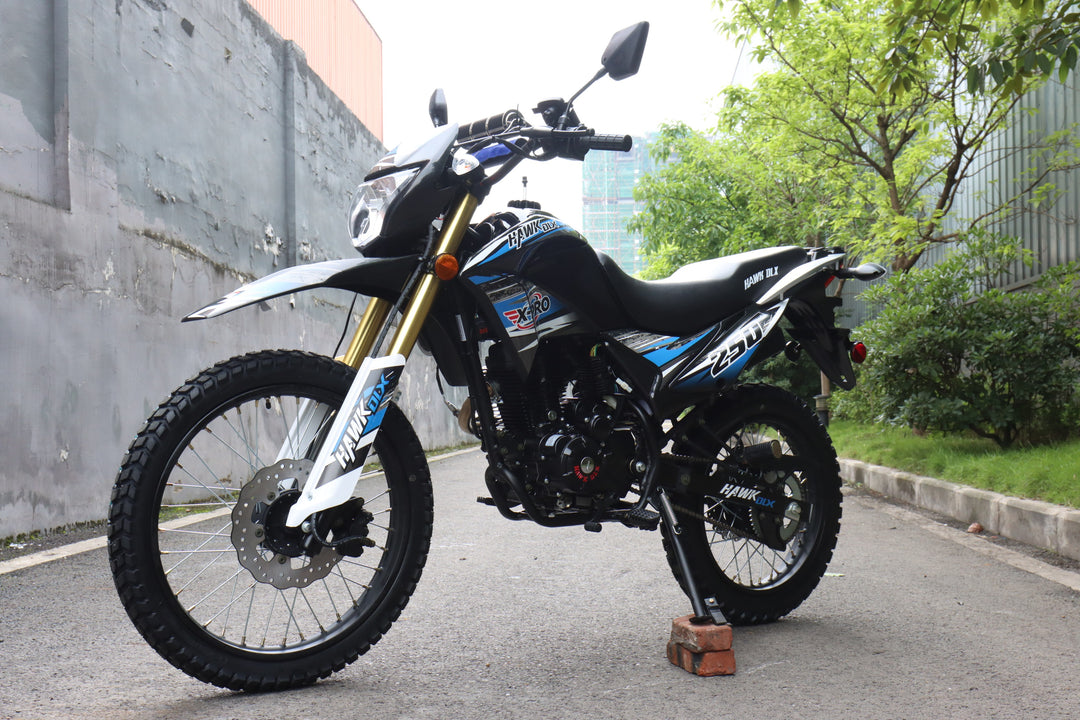 Free Shipping! X-PRO Hawk DLX 250 EFI Fuel Injection Motorcycle with 5-speed Manual Transmission and Electric/kick Start! Big 21in/18in Wheels! DOT Approved Street Legal!