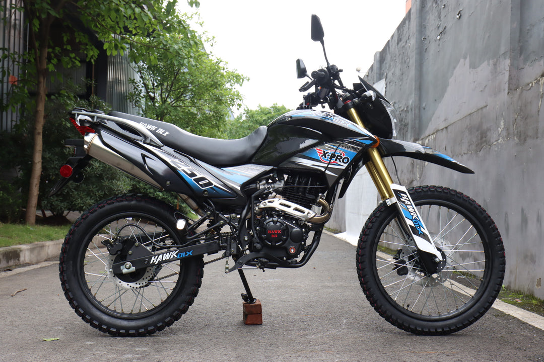 Free Shipping! X-PRO Hawk DLX 250 EFI Fuel Injection Motorcycle with 5-speed Manual Transmission and Electric/kick Start! Big 21in/18in Wheels! DOT Approved Street Legal!