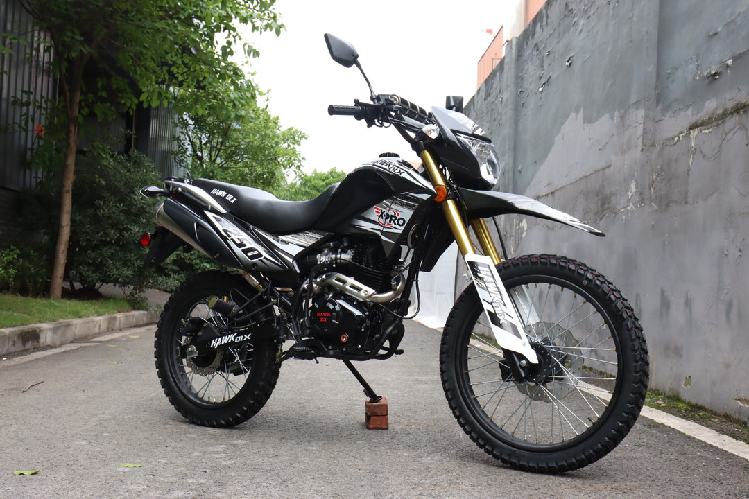 Free Shipping! X-PRO Hawk DLX 250 EFI Fuel Injection Motorcycle with 5-speed Manual Transmission and Electric/kick Start! Big 21in/18in Wheels! DOT Approved Street Legal!