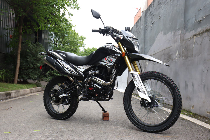 Free Shipping! X-PRO Hawk DLX 250 EFI Fuel Injection Motorcycle with 5-speed Manual Transmission and Electric/kick Start! Big 21in/18in Wheels! DOT Approved Street Legal!