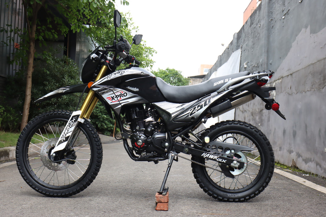 Free Shipping! X-PRO Hawk DLX 250 EFI Fuel Injection Motorcycle with 5-speed Manual Transmission and Electric/kick Start! Big 21in/18in Wheels! DOT Approved Street Legal!
