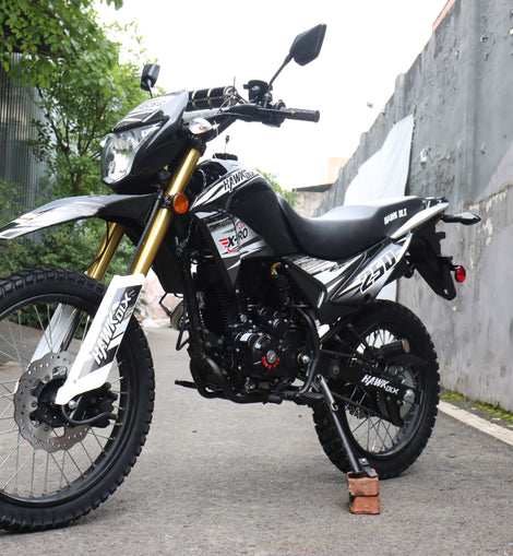 Free Shipping! X-PRO Hawk DLX 250 EFI Fuel Injection Motorcycle with 5-speed Manual Transmission and Electric/kick Start! Big 21in/18in Wheels! DOT Approved Street Legal!